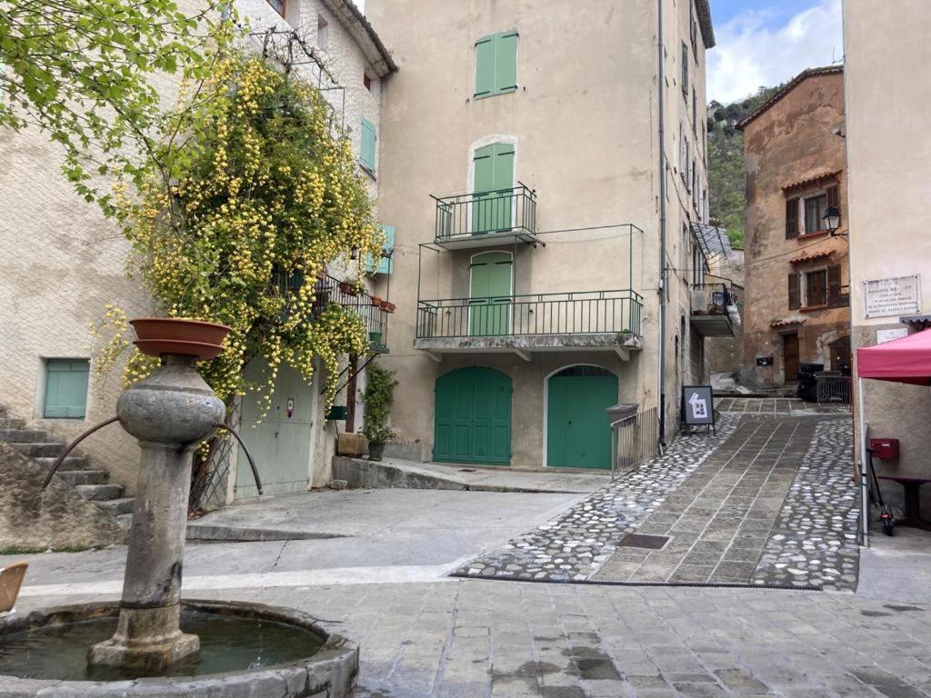 Ferienwohnung L'Orbitelle Entrevaux Exterior foto