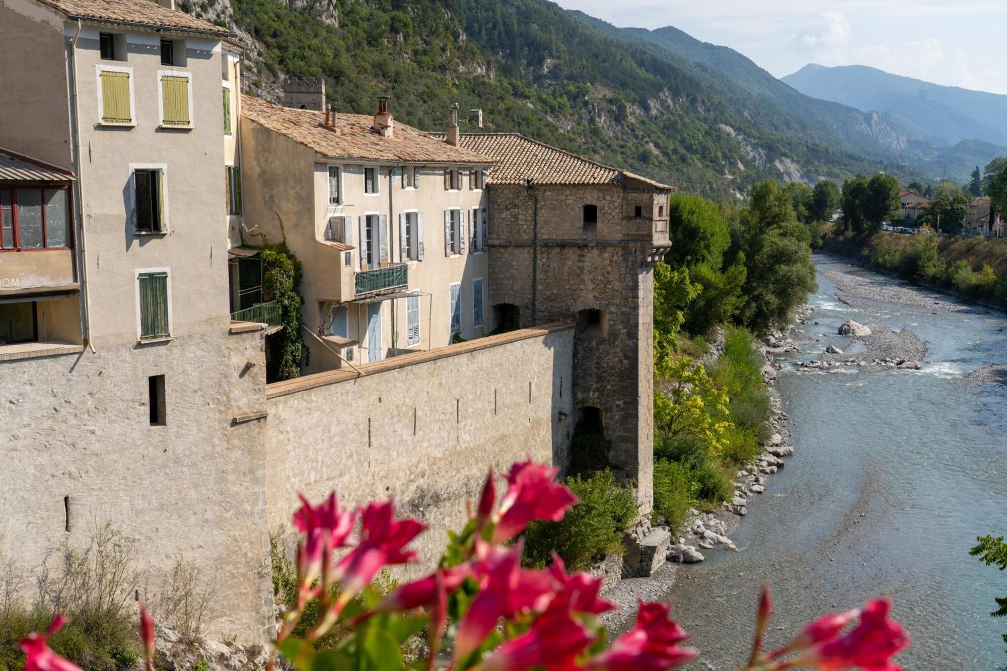 Ferienwohnung L'Orbitelle Entrevaux Exterior foto